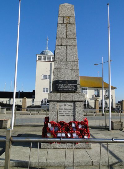 Oorlogsmonument Lowestoft #1