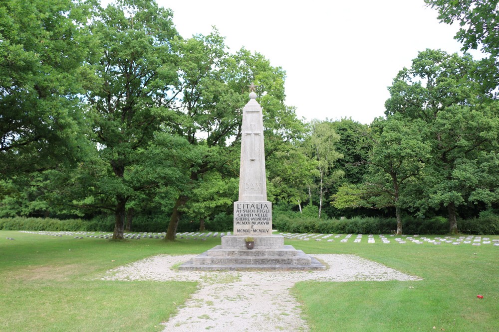 Italian War Graves Waldfriedhof München #5