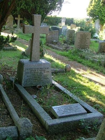 Commonwealth War Graves All Saints Churchyard Extension