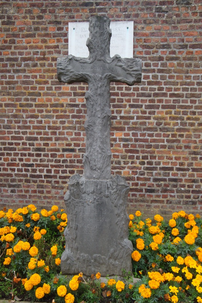 Belgian War Graves Peutie #2