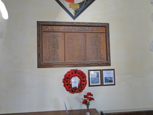 Oorlogsmonument Sloley Church