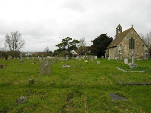 Commonwealth War Graves St Alphege Churchyard