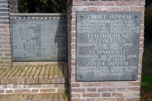 War Memorial Kervenheim #3