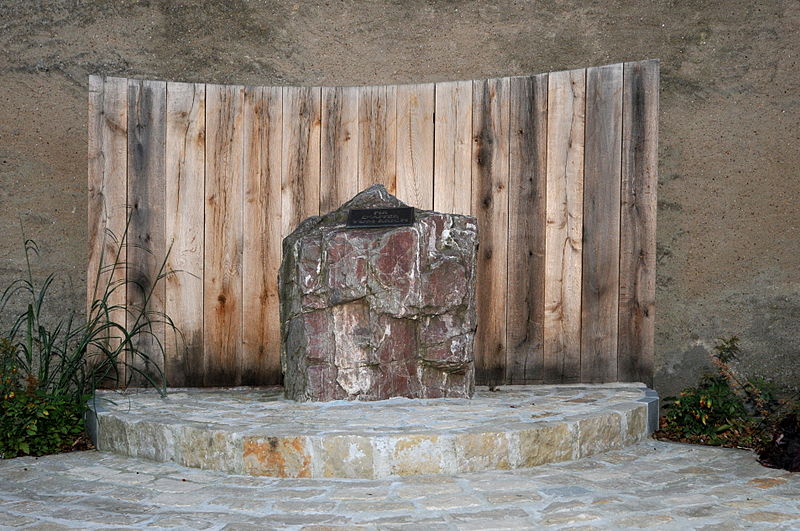 War Memorial Greiveldange #1