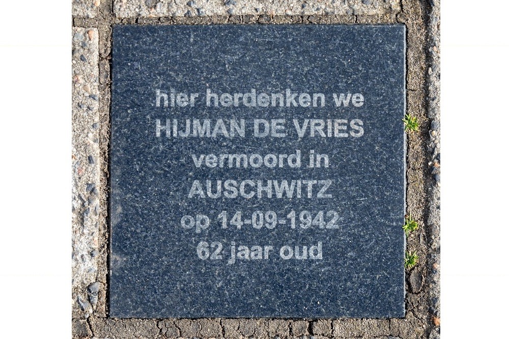 Memorial Stone Kleine Nachtegaalstraat 28 (now Stadsring 151)
