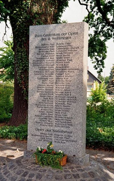 War Memorial Byhleguhre #2