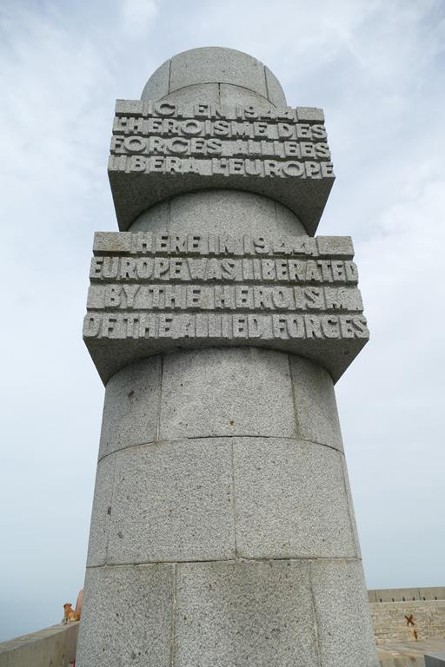 Liberation Memorial Port-en-Bessin #3