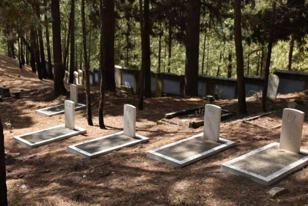 Oorlogsgraven van het Gemenebest Ranikhet New Cemetery #1
