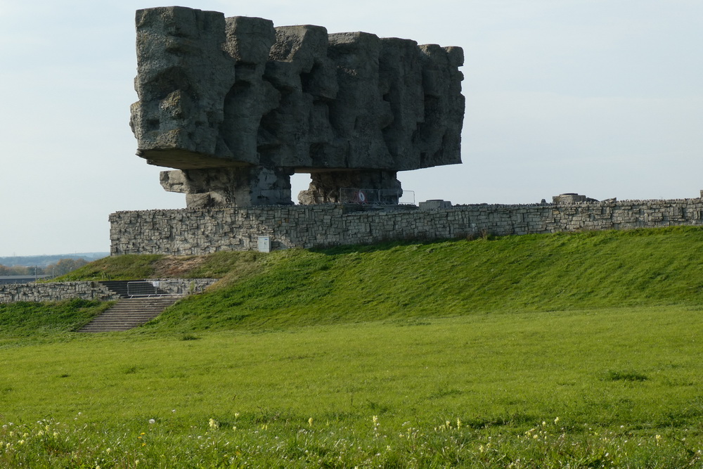 Monument Concentratiekamp Majdanek #2