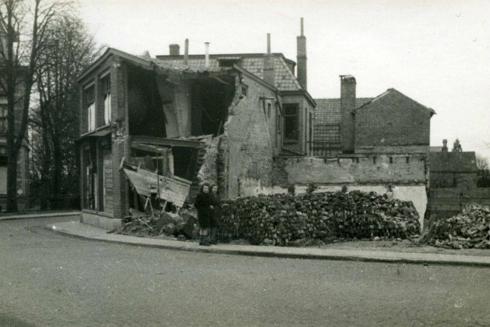 Memory Route World War ll Bombing 5 July 1945 Bisschop de Vetplein Gilze #2