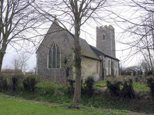 Oorlogsgraf van het Gemenebest Tivetshall St. Margaret Churchyard