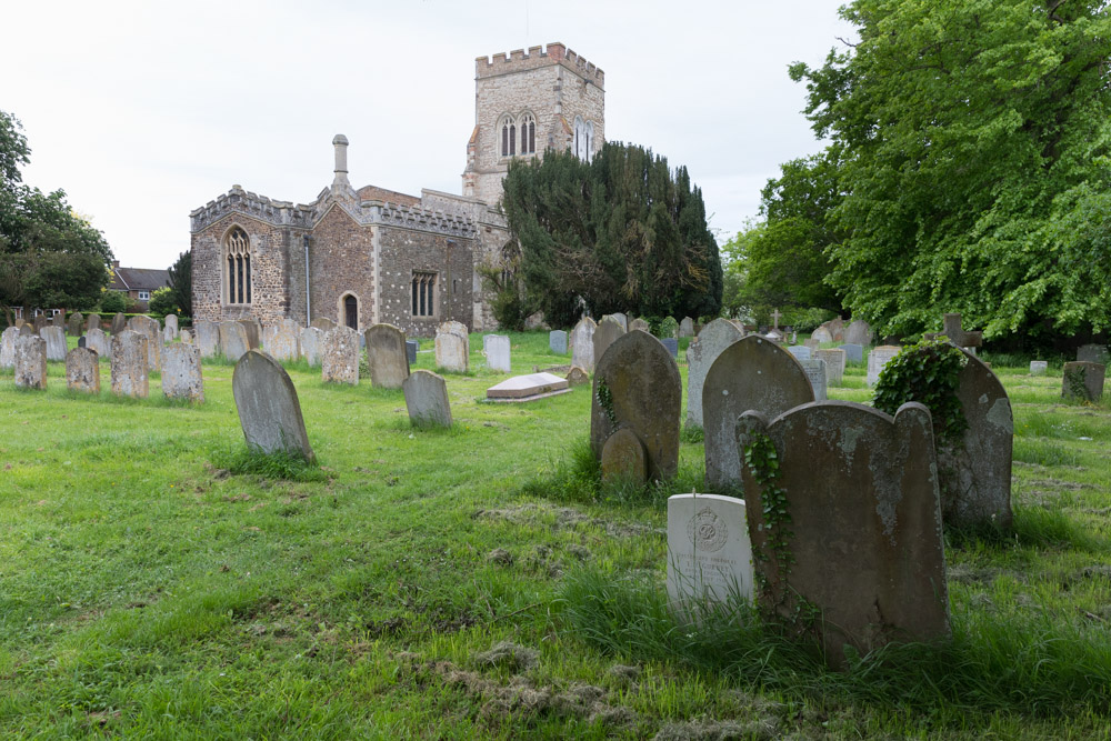 Commonwealth War Graves Henlow #2