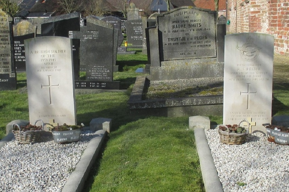 Oorlogsgraven van het Gemenebest Protestant Kerkhof Nes #3