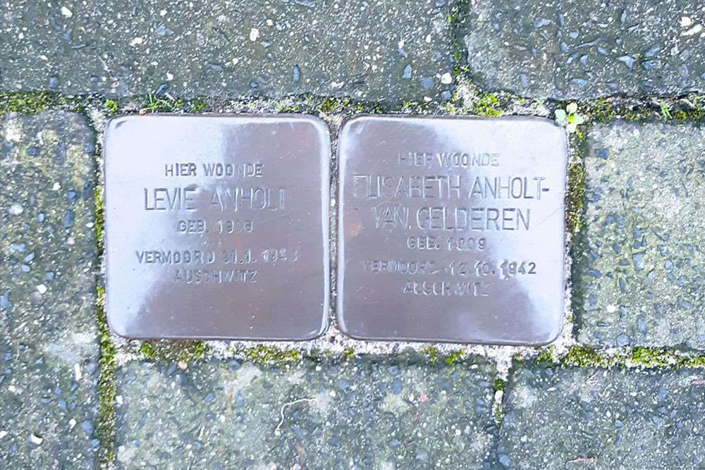 Stolpersteine Van Lennepstraat 26