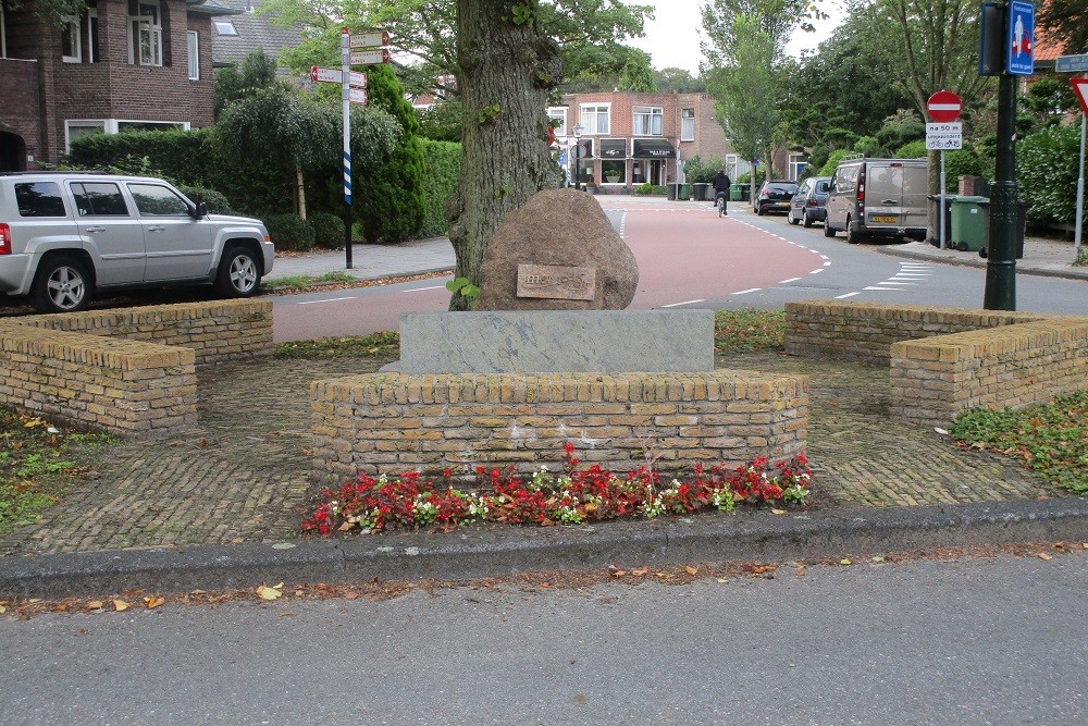 Bevrijdingsmonument Wassenaar #1