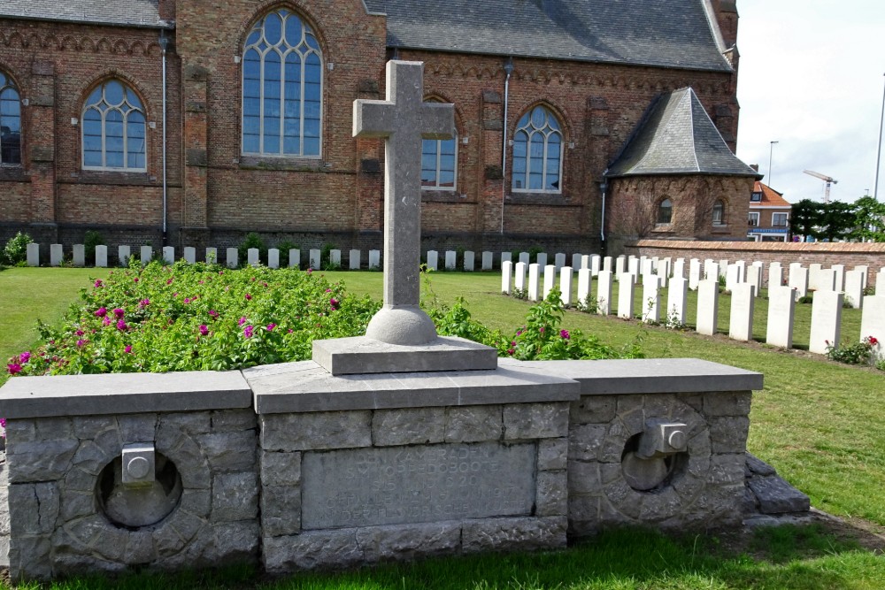 Memorial German Victims German War Churchyard No: 184 Zeebrugge