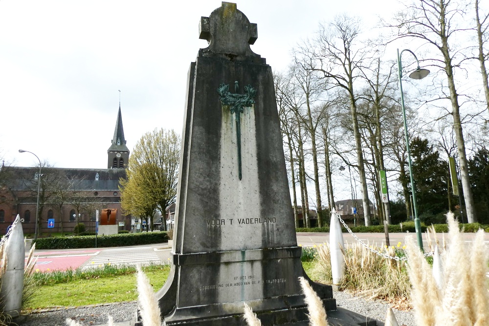 Oorlogsmonument Achel #2