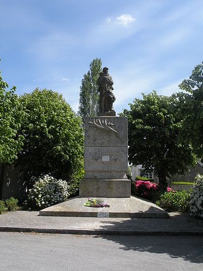 Oorlogsmonument Malguénac #1