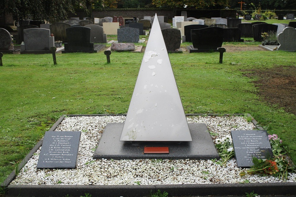 Evacuation Memorial General Cemetery Nijkerk #1