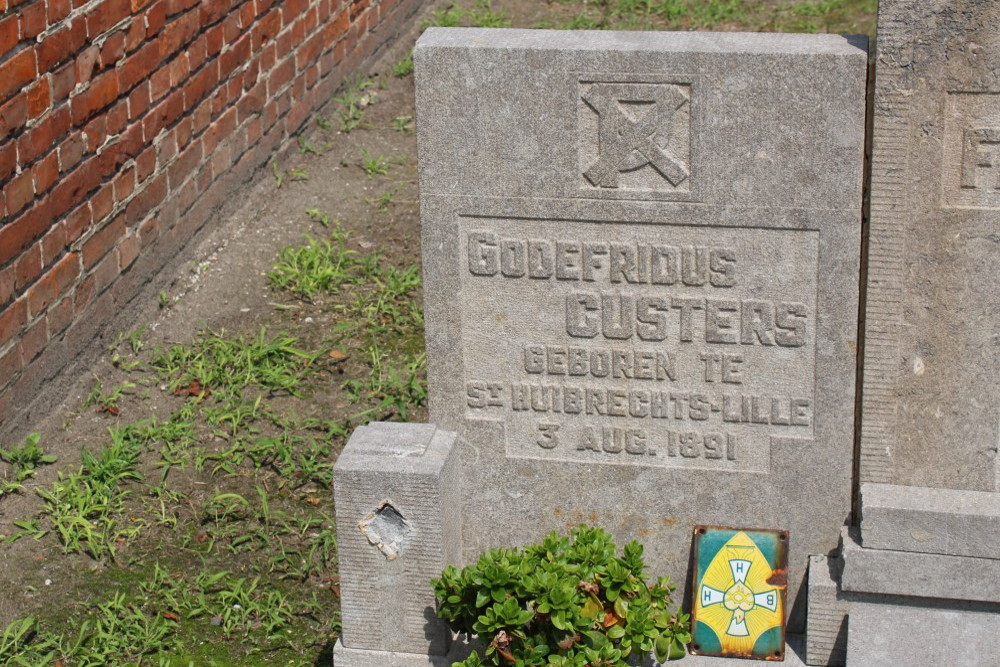 Belgian War Graves Sint-Huibrechts-Lille #2