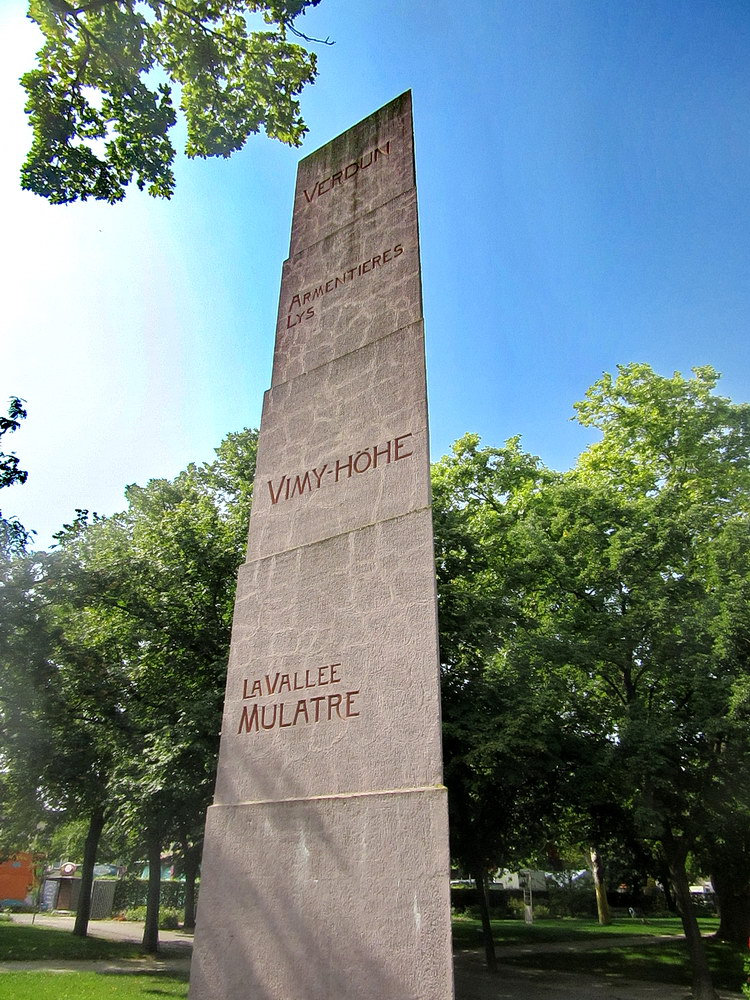 War Memorial Bingen #3