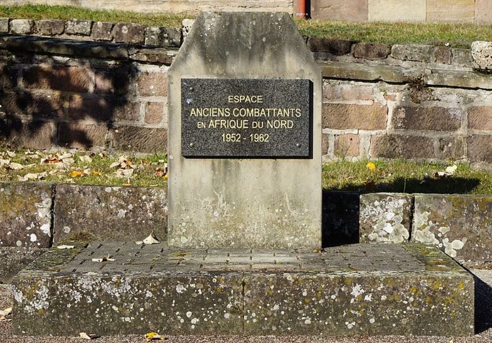 Monument Noord-Afrikaanse Oorlogen Servance