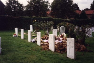 Commonwealth War Graves Bromley Hill Cemetery