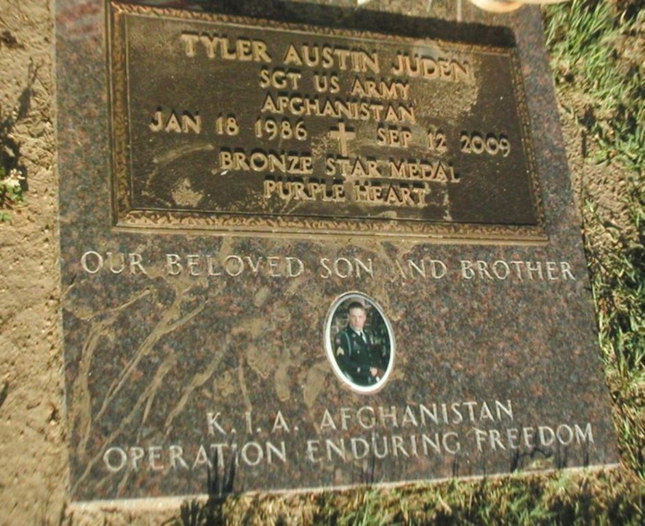 American War Grave Memorial Lawn Cemetery