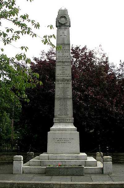 Oorlogsmonument Silsden #1