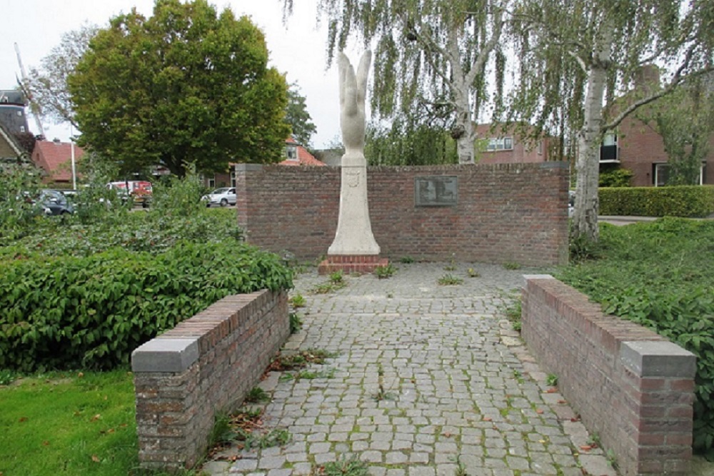 War Memorial Winsum #1