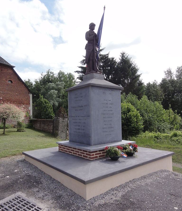 Oorlogsmonument Thenailles #1