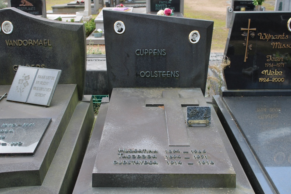 Belgian Graves Veterans Godsheide #2