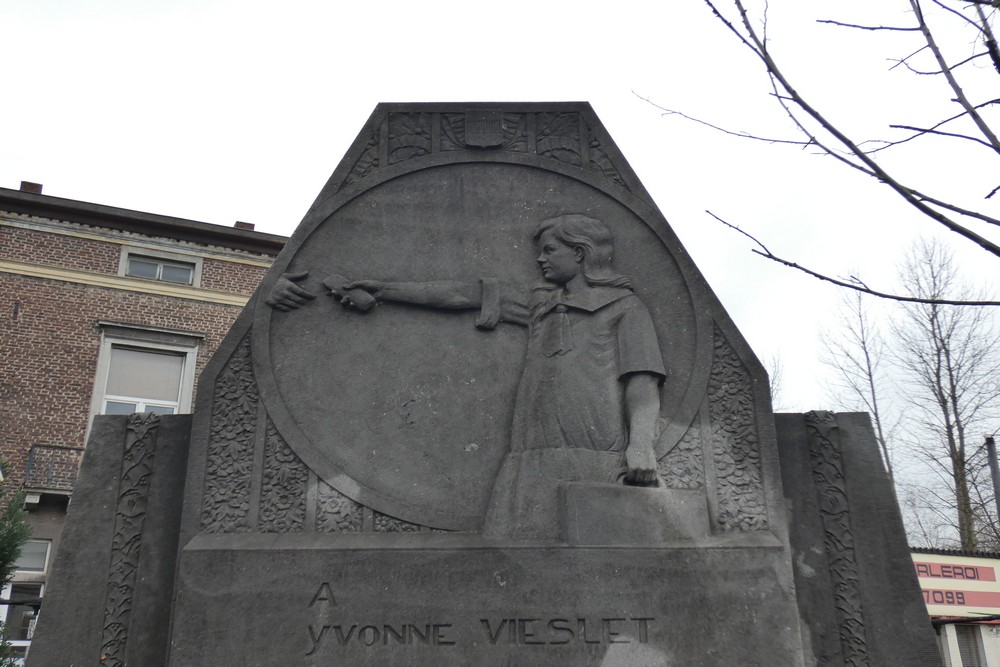 Monument Yvonne Vieslet Marchienne-au-Pont #4