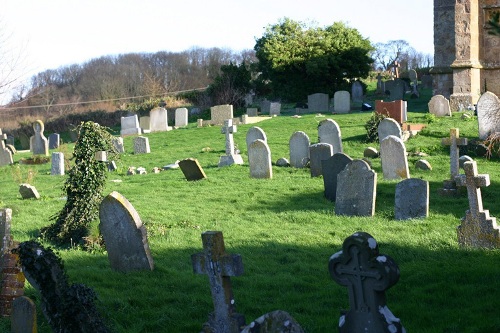 Commonwealth War Graves St Andrew Churchyard #1