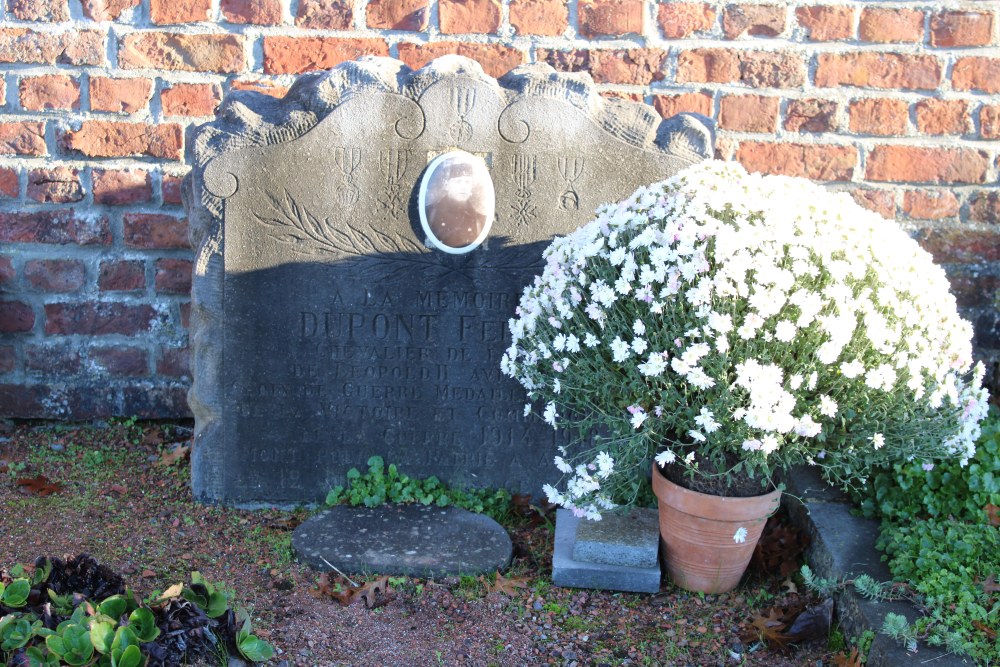 Belgian War Graves Ecaussinnes-Lalaing #2