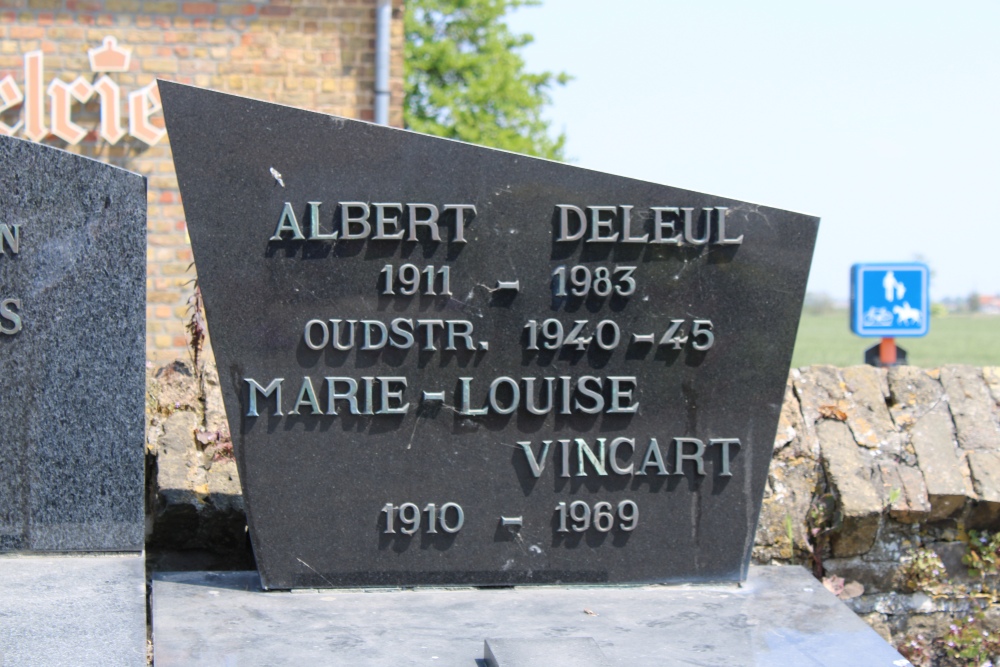 Belgian Graves Veterans Bredene Dorp #2