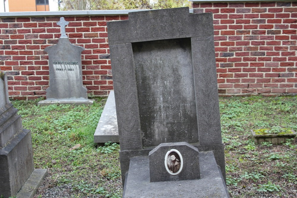 Belgian War Graves Baulers #2