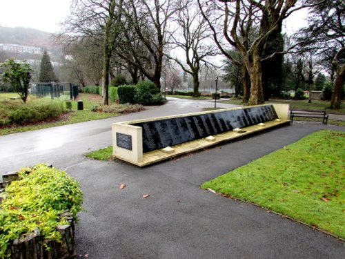 Oorlogsmonument Pontypridd #1