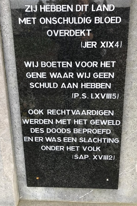 Gedenkteken Burgerslachtoffers Lendelede #5