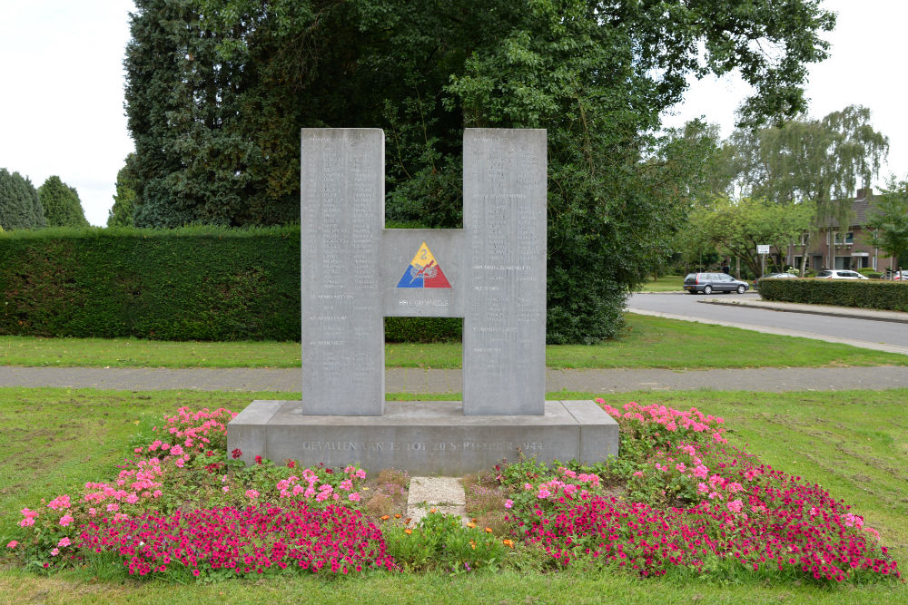 Monument Second Armoured Division 