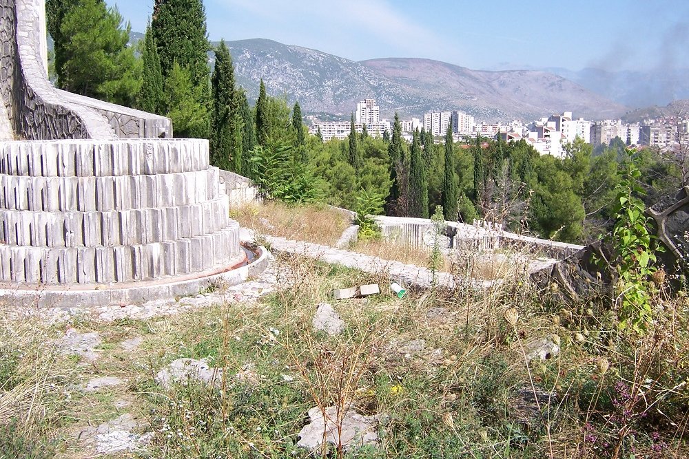 Partizanen Oorlogsbegraafplaats Mostar #2