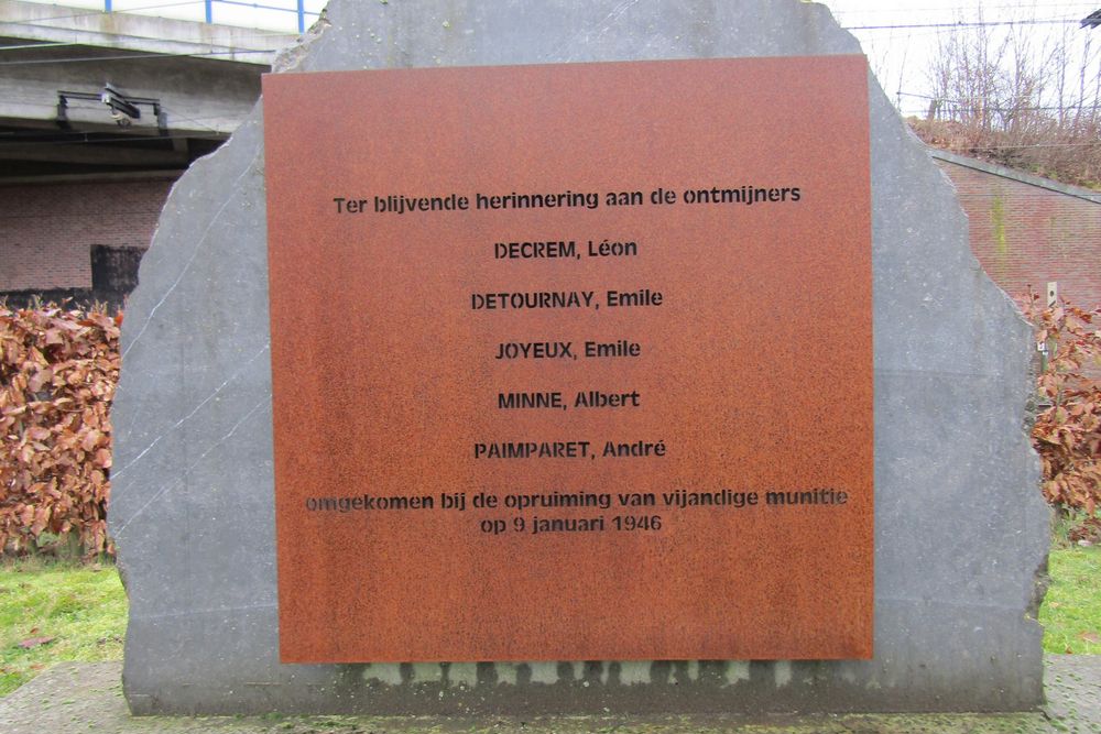 Oorlogsmonument Ontmijners Kalmthout #2