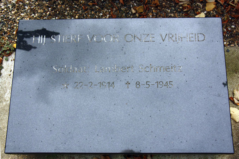 Nederlandse Oorlogsgraven Rooms Katholieke Begraafplaats Broeksittard #3