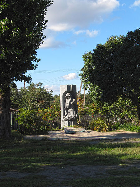 Mass Grave Soviet Soldiers Krivoy Rog #1