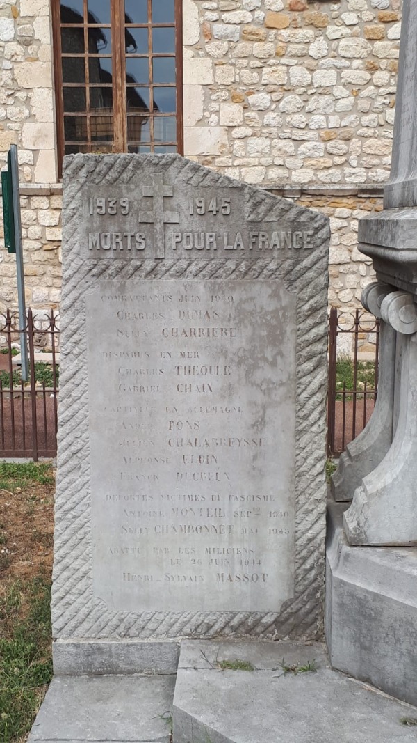 Oorlogsmonument Vallon-Pont-d'Arc #3