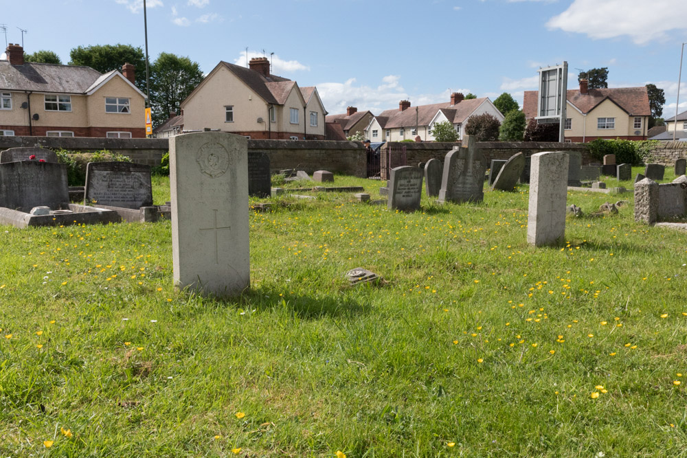 Oorlogsgraven van het Gemenebest St. Martin Churchyard #1