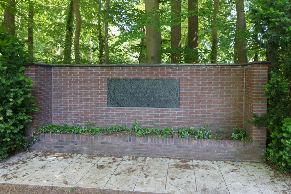 Oorlogsmonument Heino #1