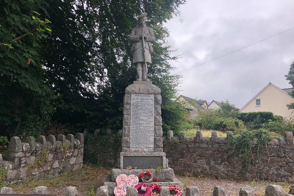 War Memorial Taynuilt #1