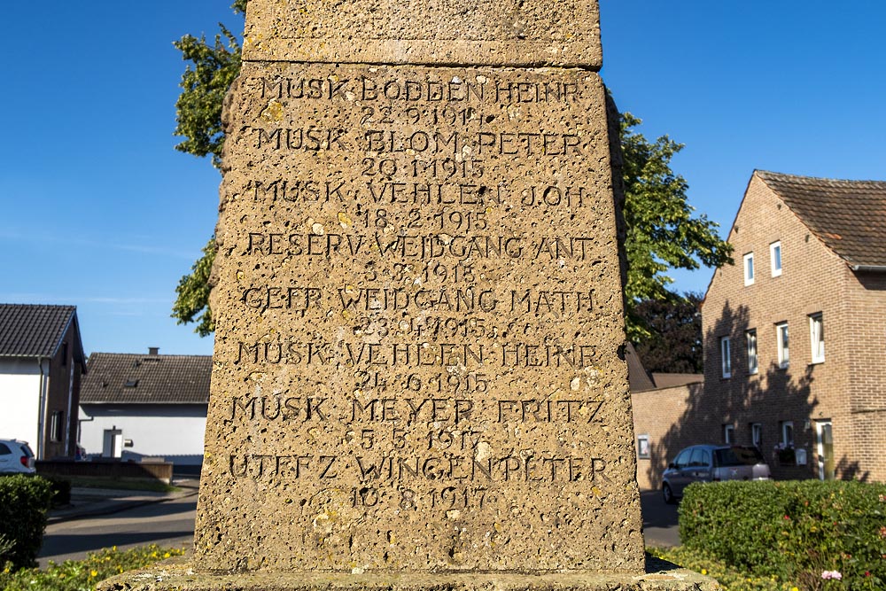 War Memorial Rommelsheim #2