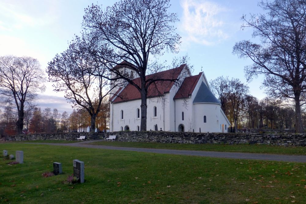 Noors Oorlogsgraf Begraafplaats Hoff Kerk